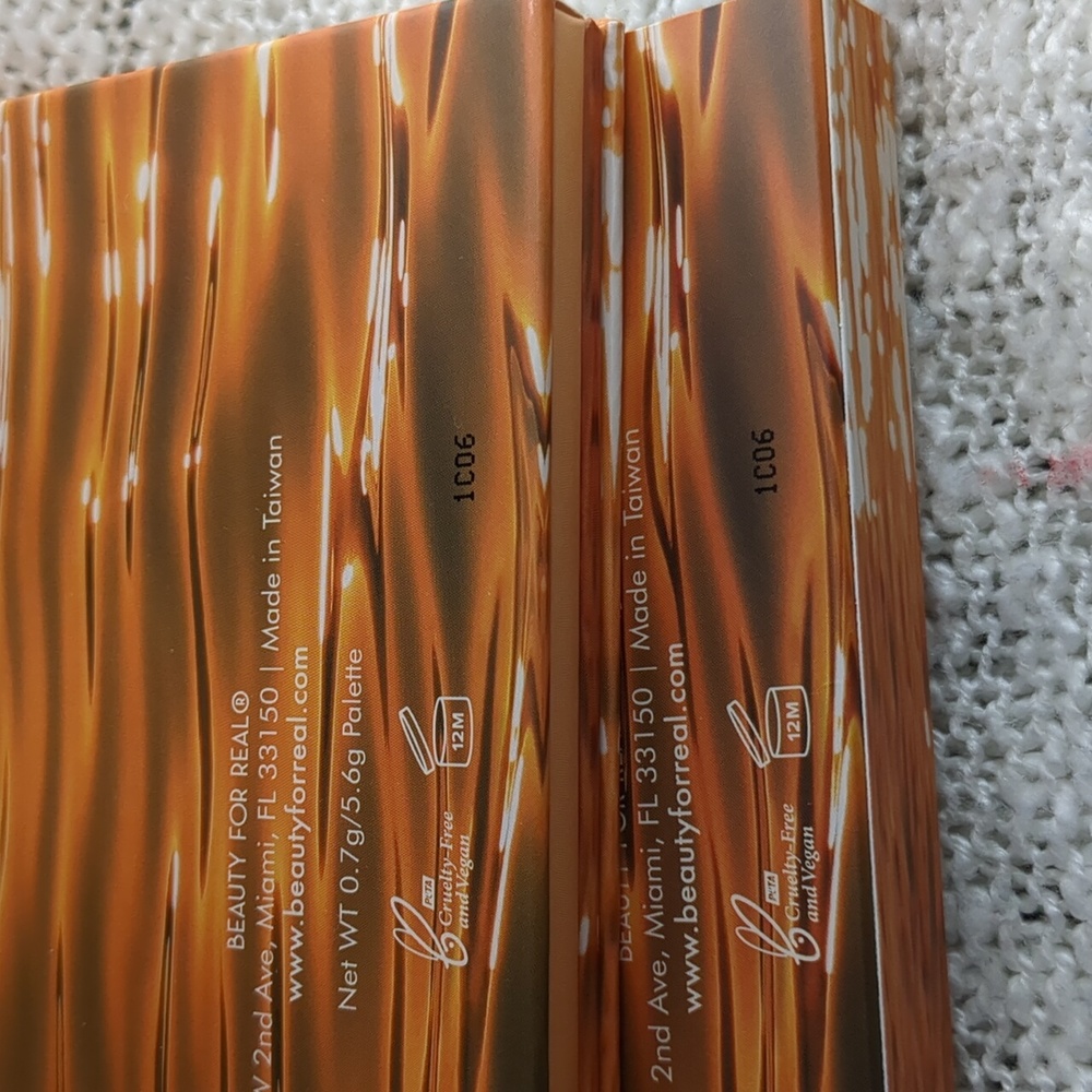 BEAUTY FOR REAL. Golden Hour Eyeshadow Palette, 5.6g/0.2oz - Picture 5 of 11